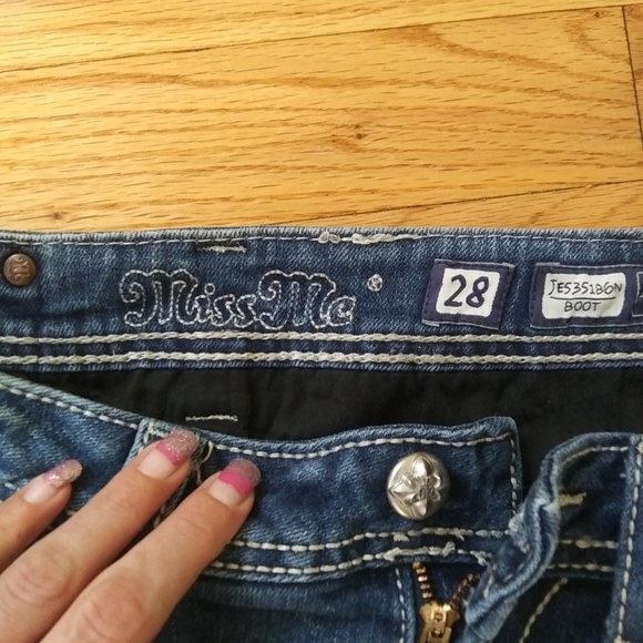 Jeans - Picture 5 of 13